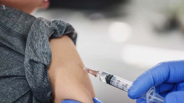 istock_011320_childflushot