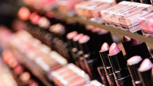 istock_11720_makeup