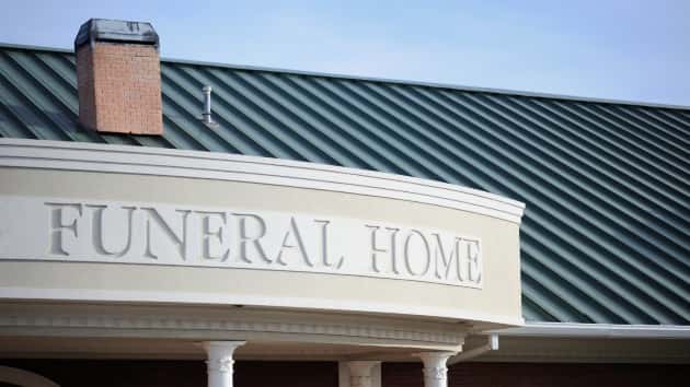 istock_21020_funeralhome