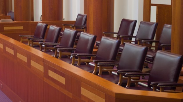 istock_21820_juryseats