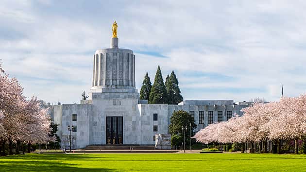 istock_022620_oregonstatehouse