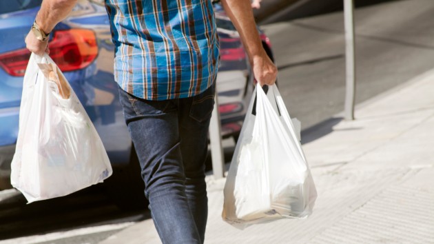 istock_22820_shoppingbags