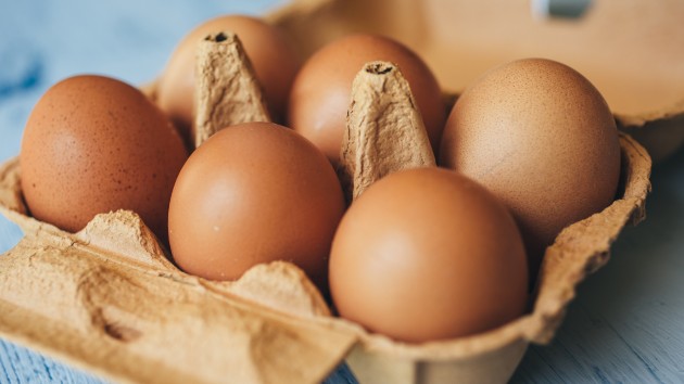 istock_31220_eggs