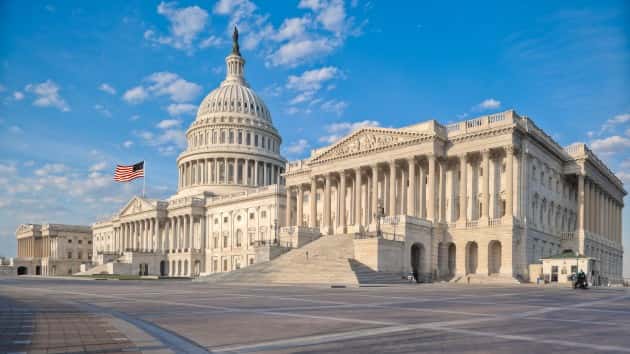istock_31320_uscapbldg