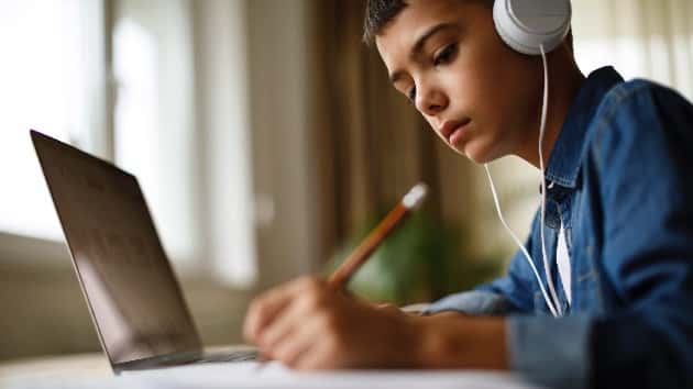 istock_031720_homeschoooling