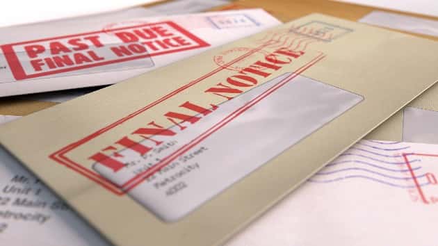 istock_031920_pastduebills