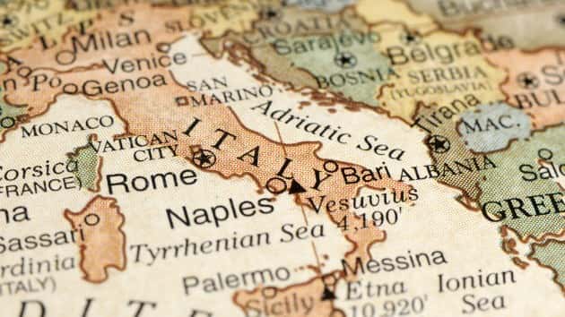 istock_32420_italymap