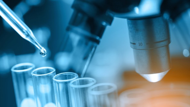 istock_32520_microscopelab