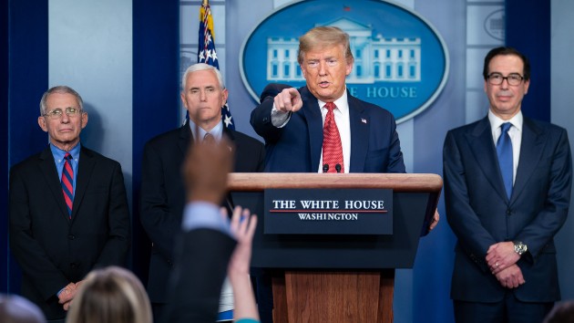 wh_32720_trumpbriefing
