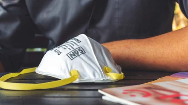 istock_040220_n95mask