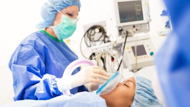istock_4820_anesthesiologist