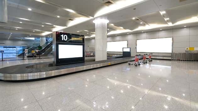 040720_onlyyouqj_airportturnstyle-2