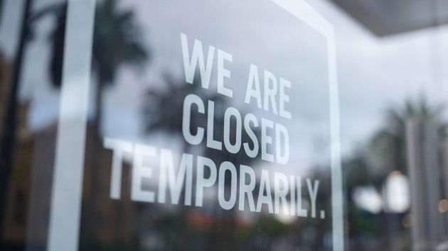 istock_42120_closeddcovid