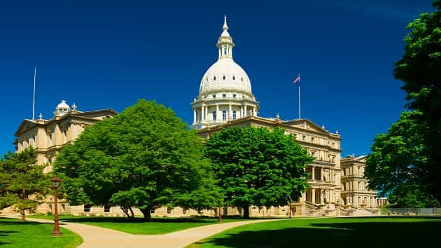 043020_istock_michiganstatecapitol