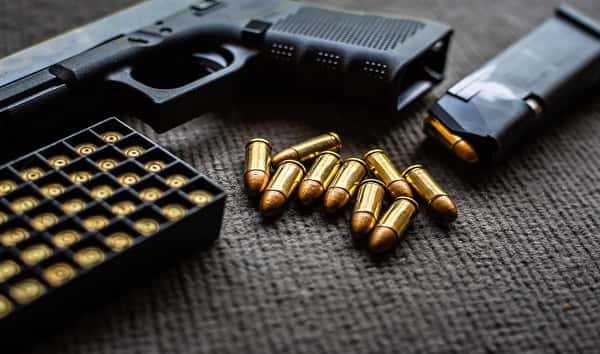 istock_032120_gun-2
