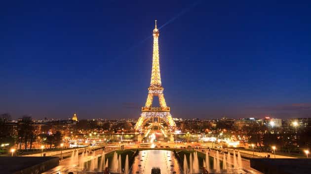 istock_52620_parisnight
