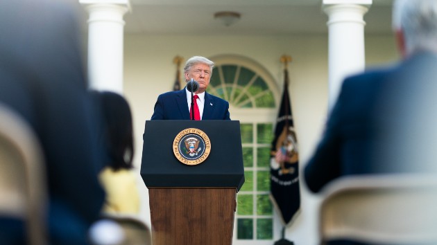 wh_52720_trumprosegarden