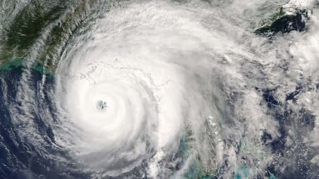 istock_6120_hurricanesatimage