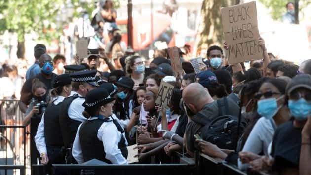 getty_6120_protestslondon