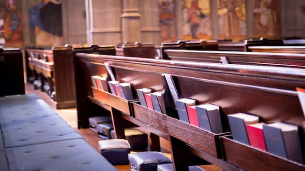 istock_061220_baptistchurch