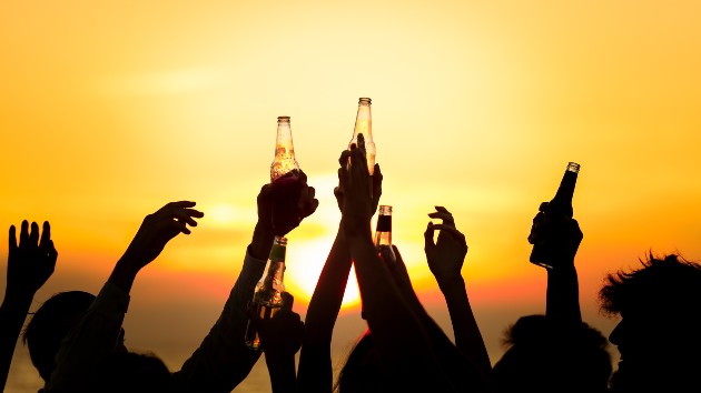 istock_62520_springbreakers
