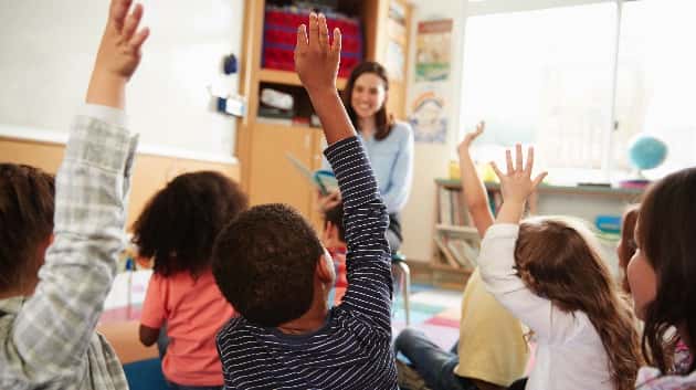 istock_070120_kidsinschool