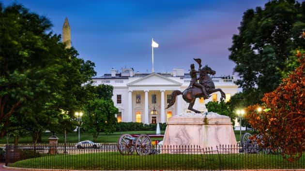 istock_070120_federalmonuments