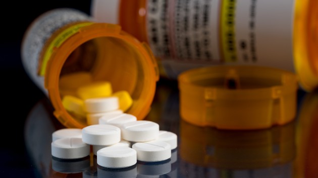 istock_7220_painkillers