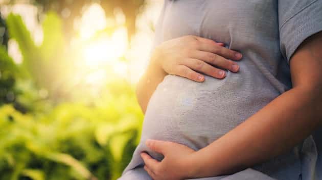 istock_071320_latinapregcovid