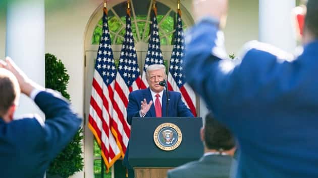 wh972120_trumpbriefingsback