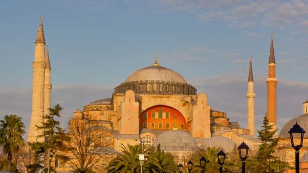 istock_72420_hagiasophia