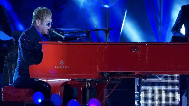 m_eltonjohn630_disneyspecial_073020