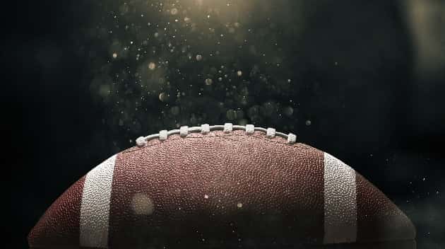istock_081020_collegefootball