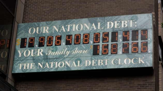 istock_91120_natldebtclock