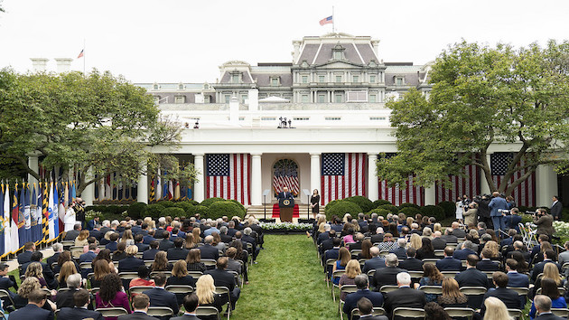 100520_whitehouseflickr_rosegarden