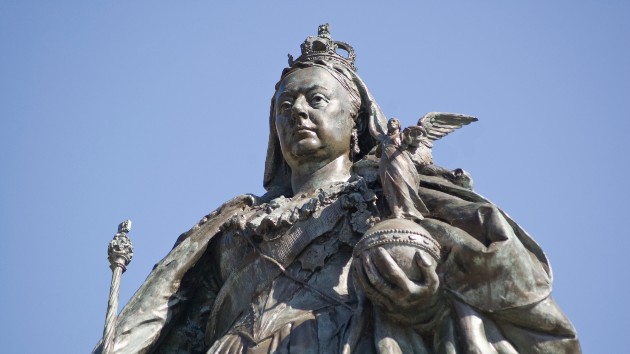 istock_10720_queenvictoria201