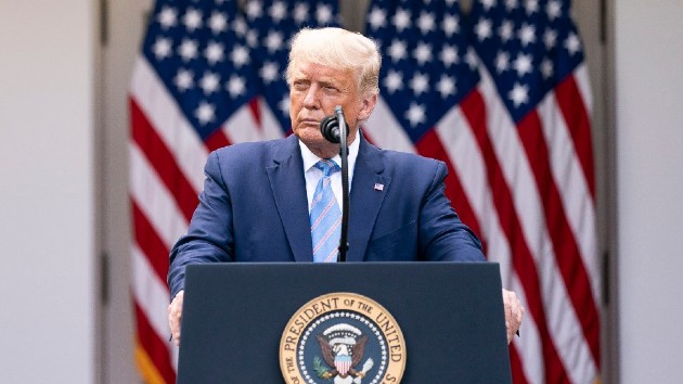 wh_101420_trumppodium201