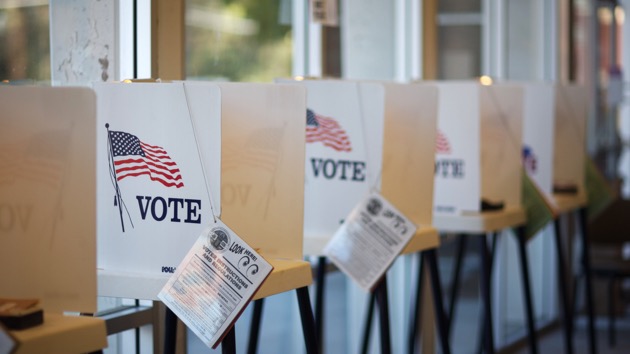 istock_110320_pollingplaces