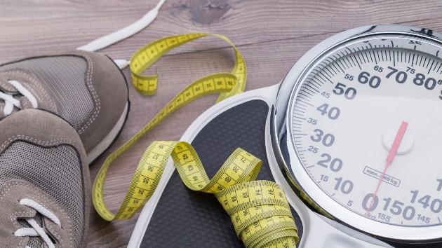 istock_11520_weightlossscale