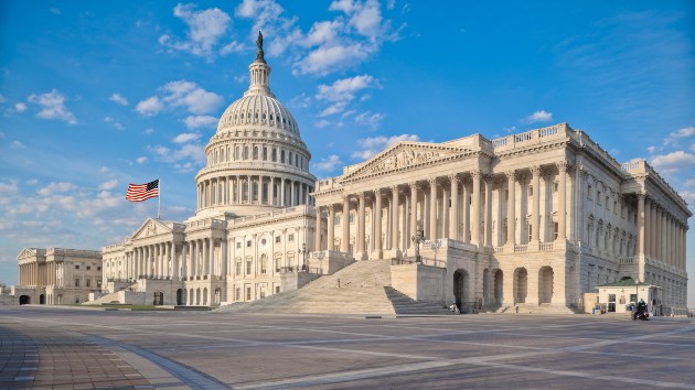 istock_111320_uscapbldg