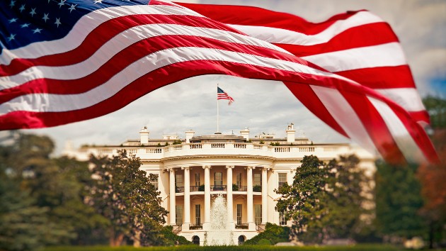 istock_111620_flagwhitehouse