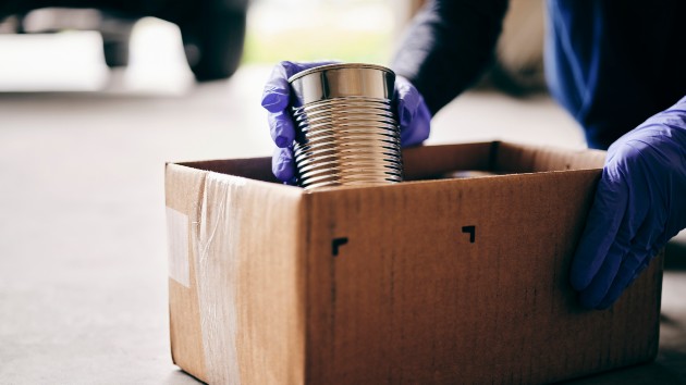 istock_112320_fooddonations