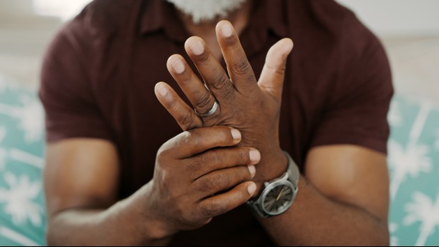 istock_112420_hands