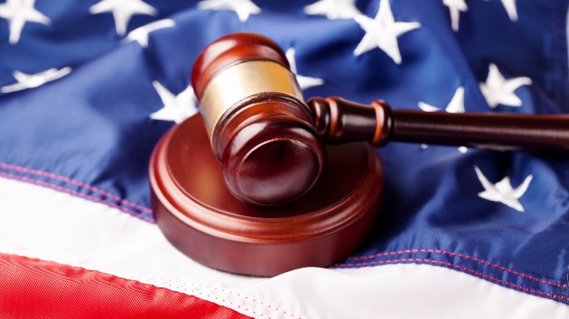 istock_12320_gavelusa