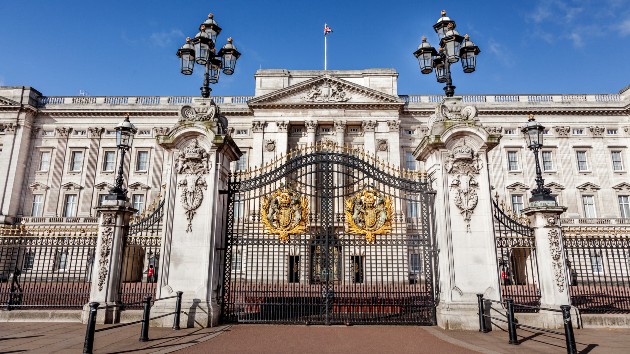 istock_12420_buckinghampalace