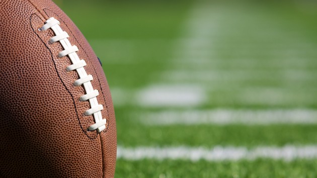 istock_12920_footballfield