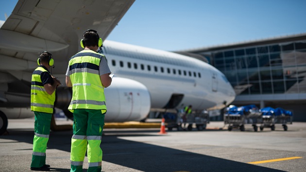 istock_aviationworkers_121720