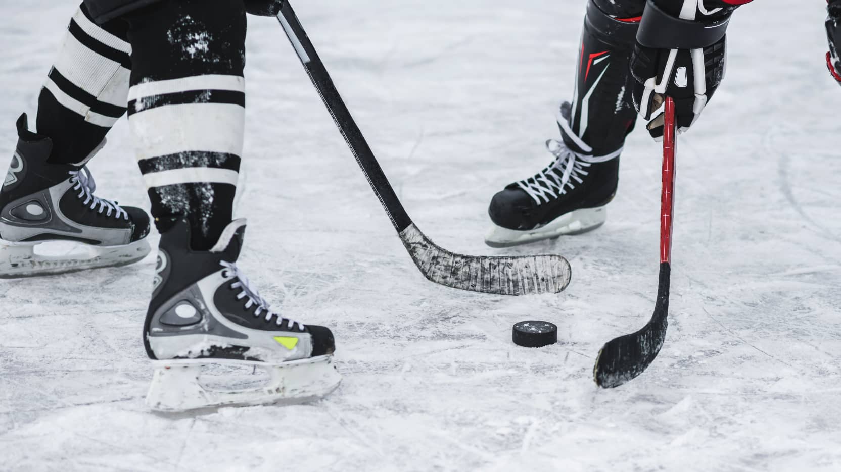istock_122520_hockey