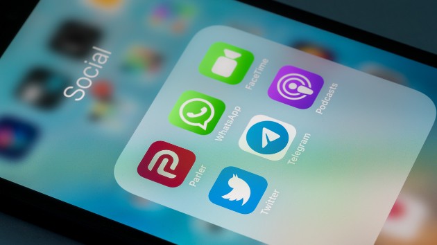 istock_11221_parlerapp