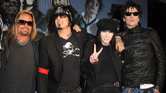 getty_motleycrue630_011821